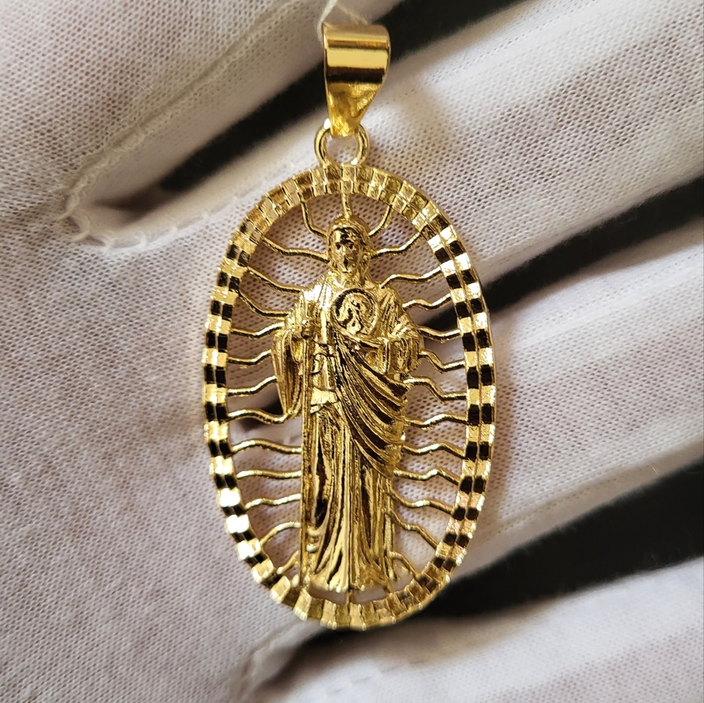 San Judas Tadeo Oro Laminado Pendant